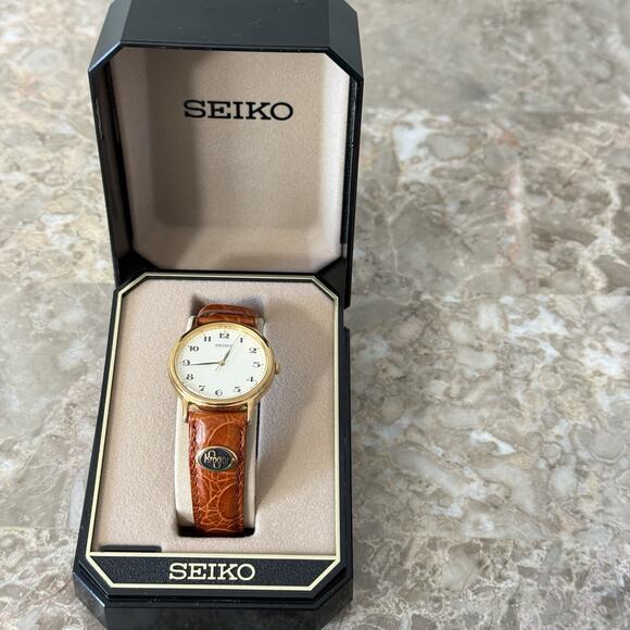 VTG Seiko Women Gold Tone Flat Round Watch Kroger Emblem Calf Leather JAPAN New - Picture 1 of 10